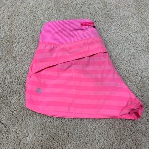 lululemon Speed Short, Hot pink stripe, size 6